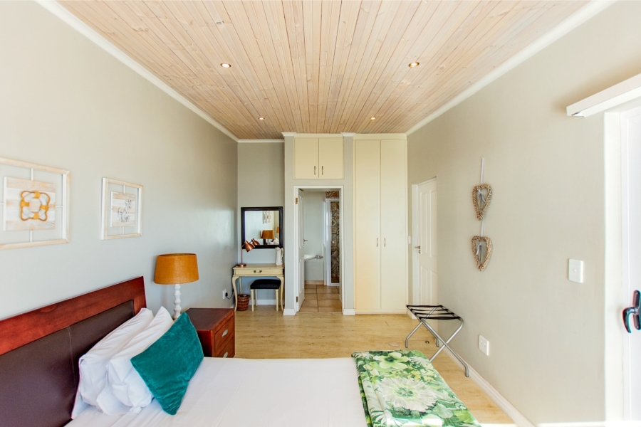 9 Bedroom Property for Sale in Shelley Point Western Cape